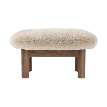 Brasilia fotpall - Walnut-Nature sheepskin curly - Audo Copenhagen