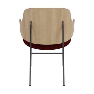 The Penguin loungestol klädd sits - Natural oak-Baru 0570 Red - Audo Copenhagen