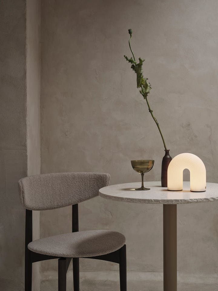 Vuelta portable bordslampa - White - ferm LIVING