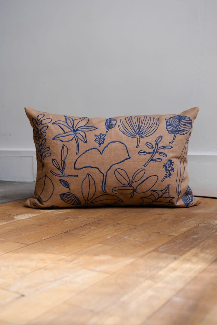 Botanic kuddfodral 38x58 cm, Brown-blue Fine Little Day