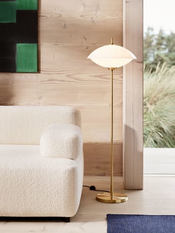 Clam golvlampa 128 cm - Opal-brass - Fritz Hansen