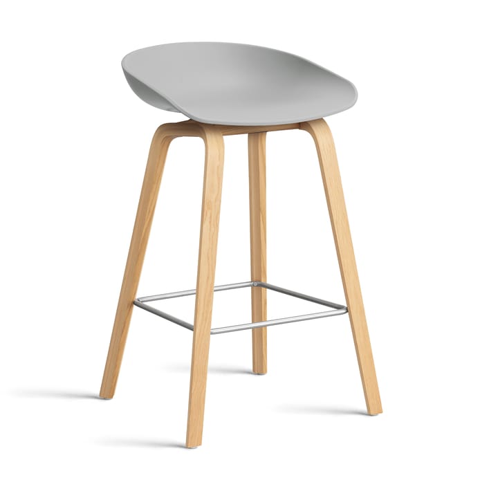 About a Stool 32 Low barstol lackerat ekstativ 2.0, Concrete grey-rostfritt stålstöd HAY