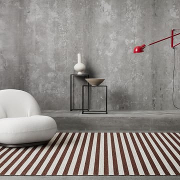 Narrow Stripe Icon matta - Red clay 240x160 cm - Kasthall