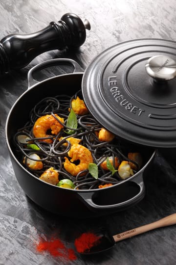 Le Creuset Signature rund gryta 6,7 l - Matte black - Le Creuset