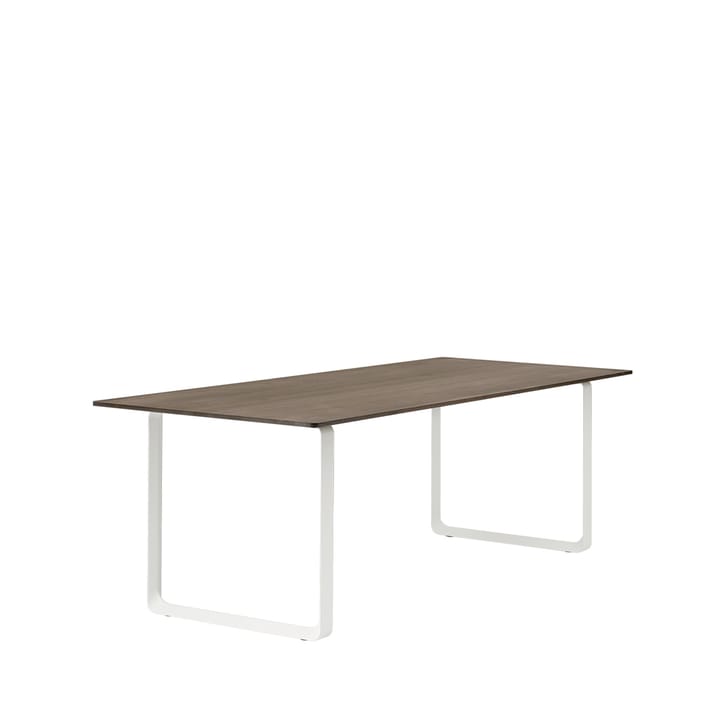 70/70 matbord 225x90 cm, Solid smoked oak-White Muuto