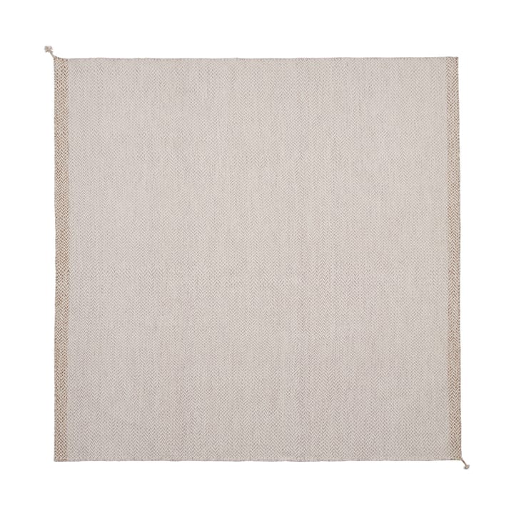 Ply matta 240x240 cm - Light rose - Muuto