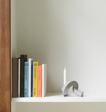 Crooked ljusstake 1 - Warm grey - Normann Copenhagen