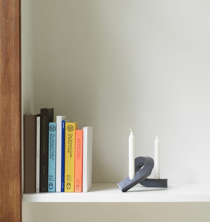 Crooked ljusstake 2 - Grey - Normann Copenhagen