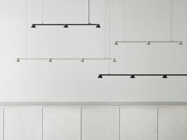 Hat taklampa linear liten, Black Normann Copenhagen