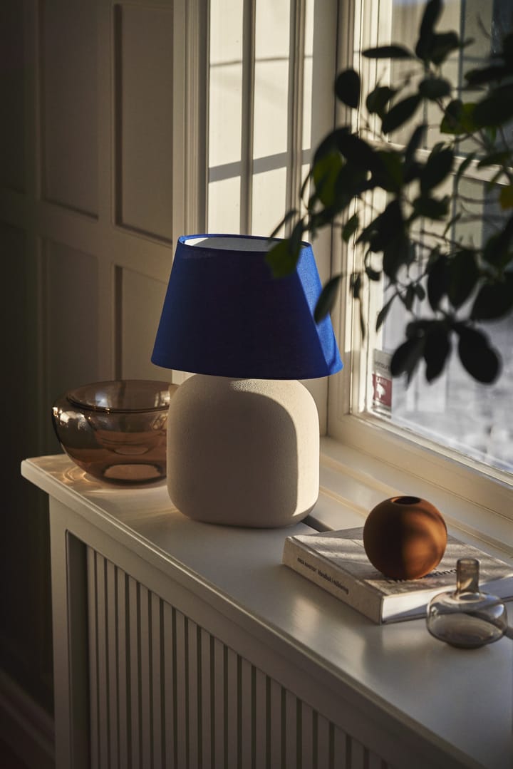 Boulder fönsterlampa beige-cobolt Scandi Living